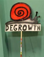 Από την υπανάπτυξη στη βιώσιμη αποανάπτυξη